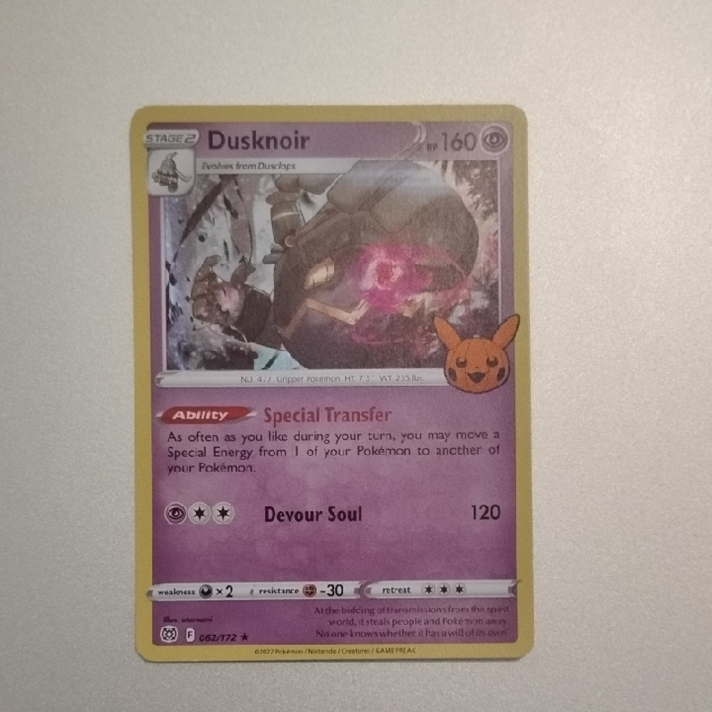 Dusknoir Pokémon Card - Purple